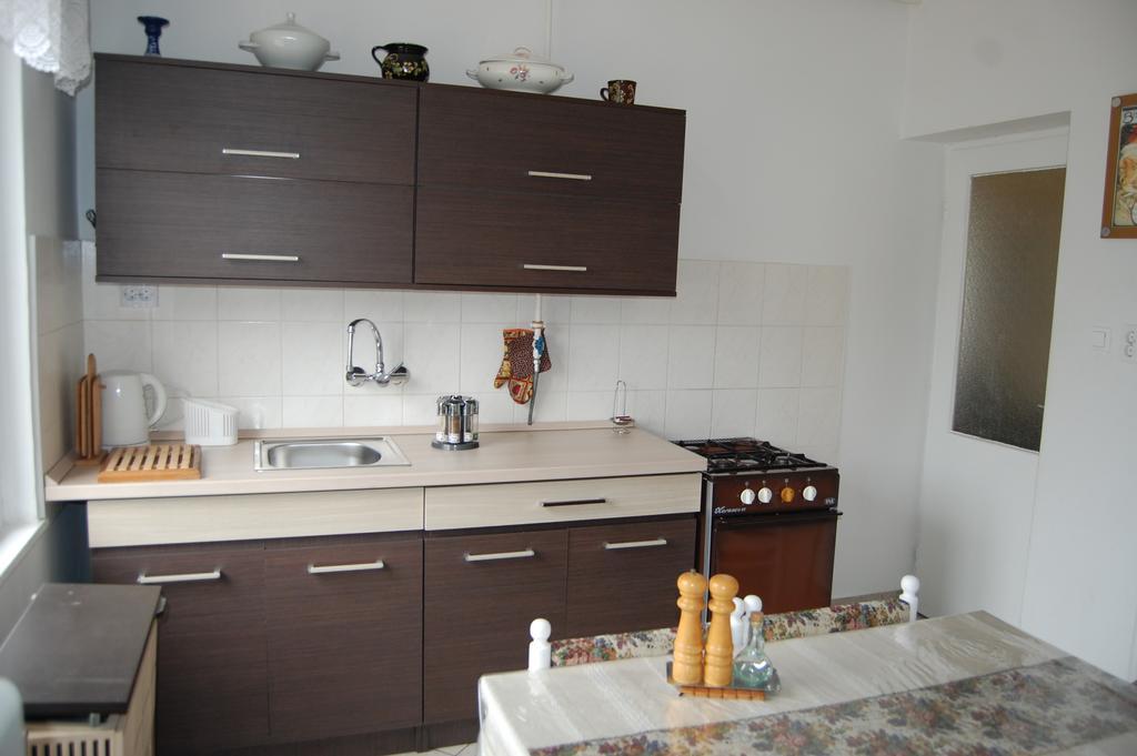 Piroska Vendeghaz Apartment Nyíregyháza Стая снимка